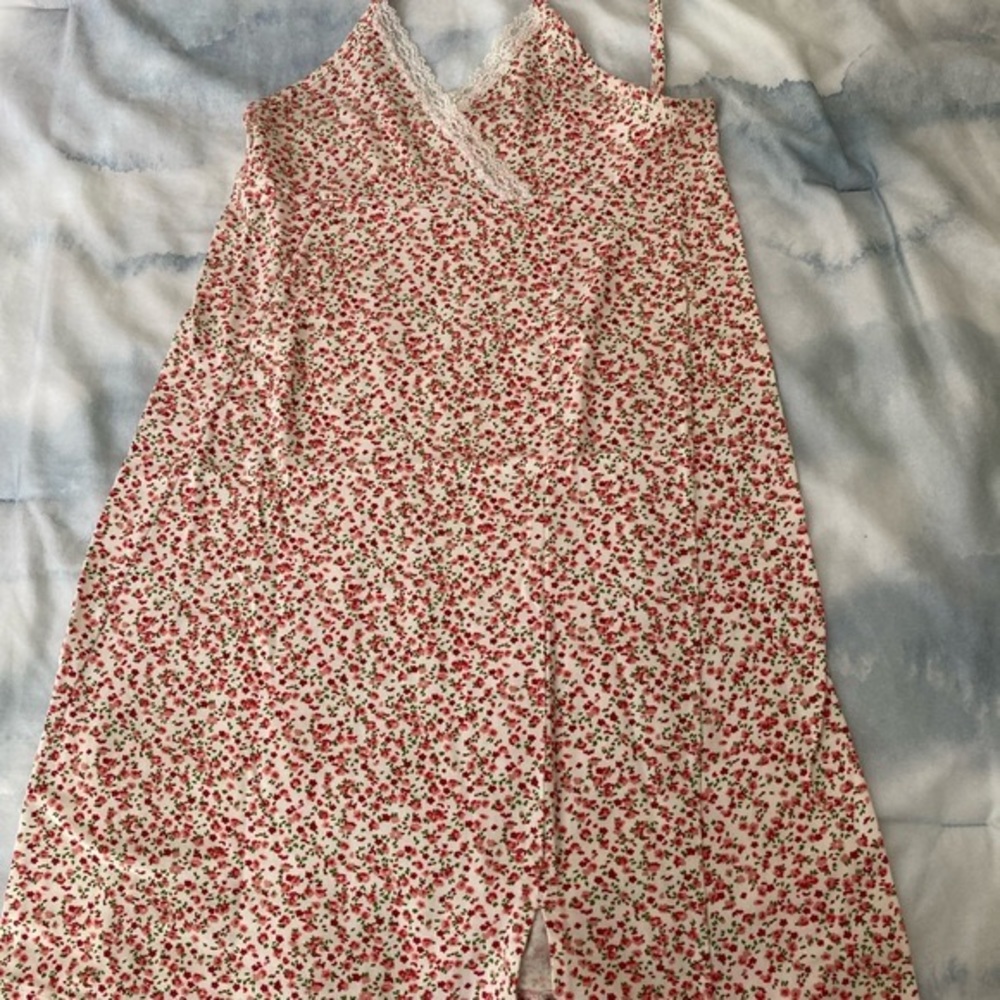 Brandy Melville Dress